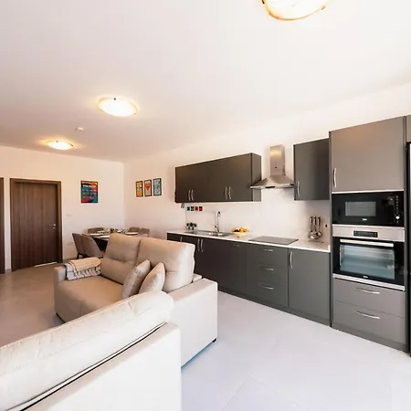 Modern Apartments In Malta'S Charming Mosta Exterior photo